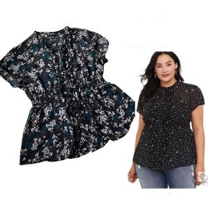 Torrid Chiffon Ruffle Front Floral Blouse Size 1